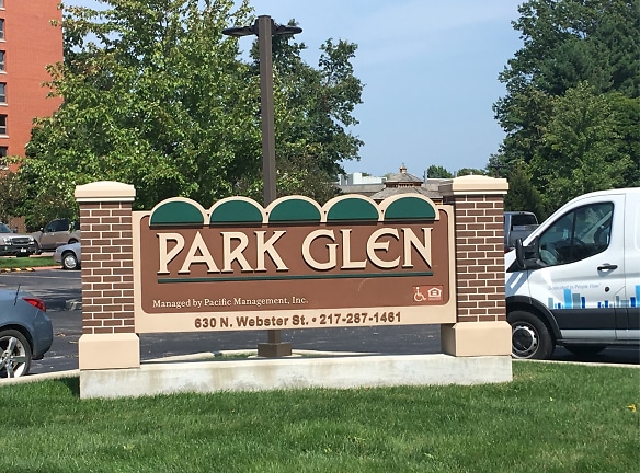 Park Glen Apartments - Taylorville, IL
