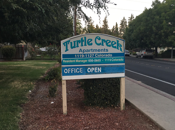 Turtle Creek Townhomes Apartments - Turlock, CA