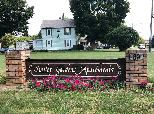 Smiley Garden Apartments - Shelby, OH