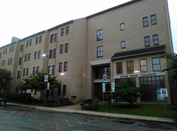 COLLEGE PARK COMMONS Apartments - Shippensburg, PA