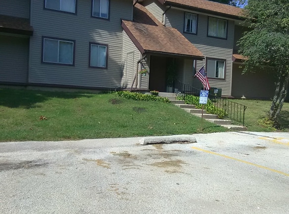 Bridle Creek Apartments - Galesburg, IL