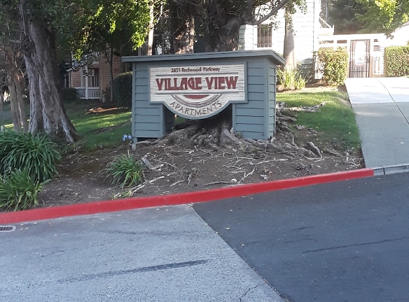 Village View Apartments - Vallejo, CA