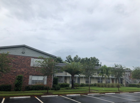 Bay Colony Apartments - Tampa, FL
