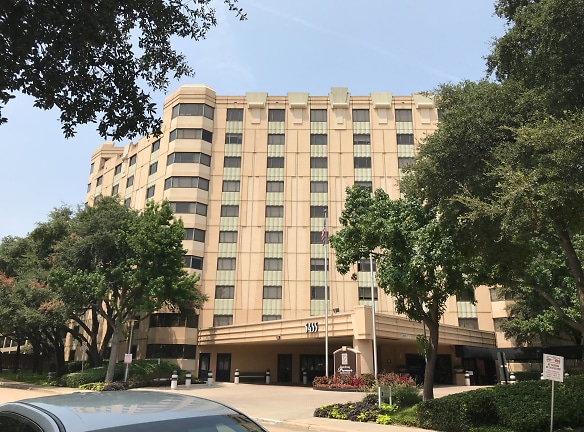 Five Star Premier Residences Of Dallas Apartments - Dallas, TX