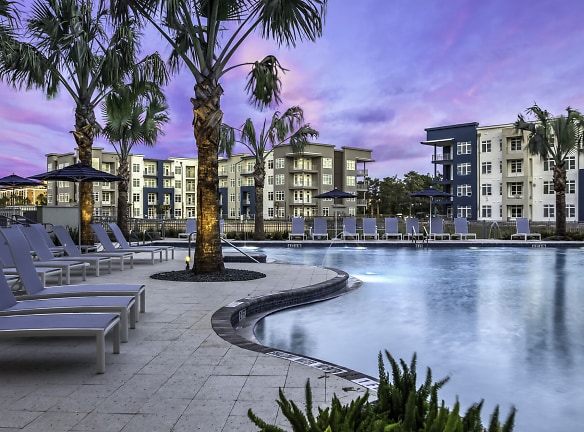 Solstice Apartments - Orlando, FL