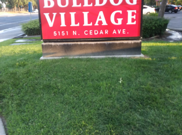 Bulldog Village Apartments - Fresno, CA