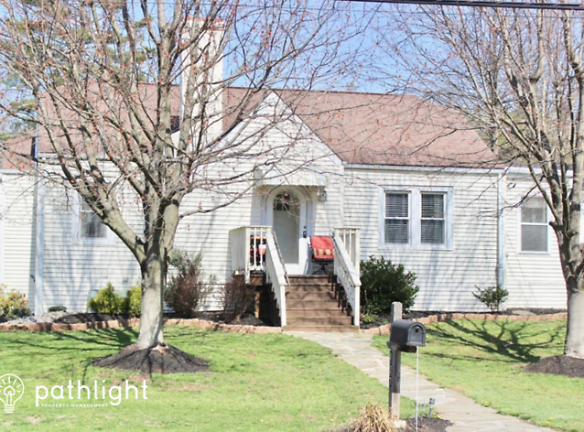 127 Clearfield Ave - Eagleville, PA