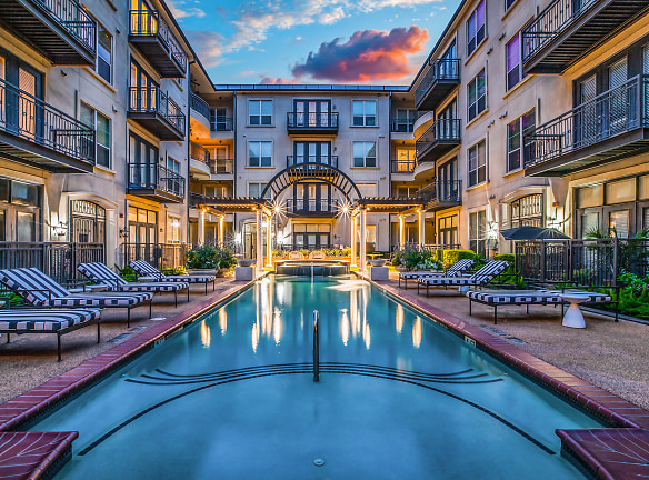 La Maison River Oaks Apartments - Houston, TX