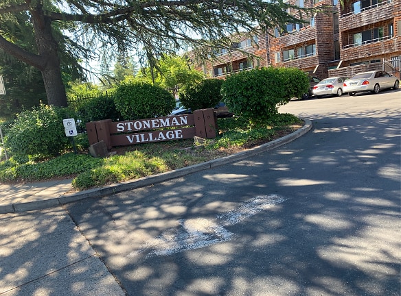 Stoneman Village Apartments - Pittsburg, CA