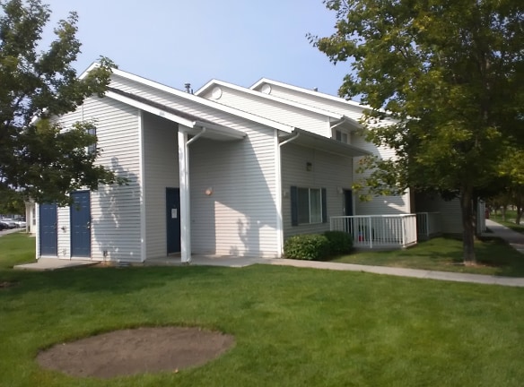 Courtyards At Ridgecrest Apartments - Nampa, ID