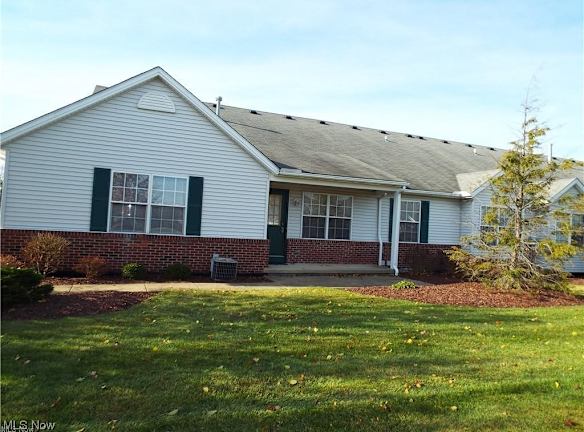 9205 Hickory Ridge Dr - Streetsboro, OH