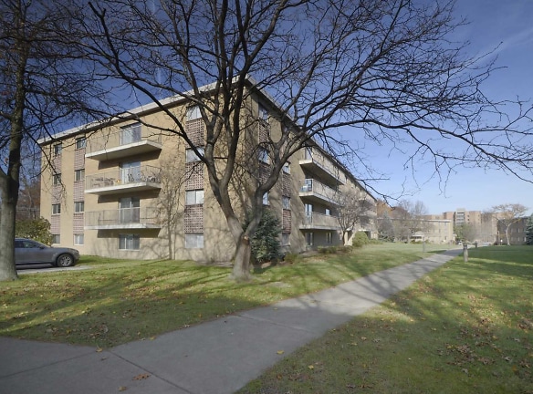 Beachcliff Place Apartments - Rocky River, OH