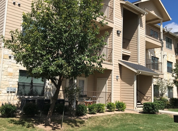 Westwood Terrace Apartments - San Antonio, TX