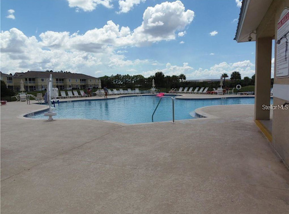 6454 Cypressdale Dr unit 102 - Riverview, FL