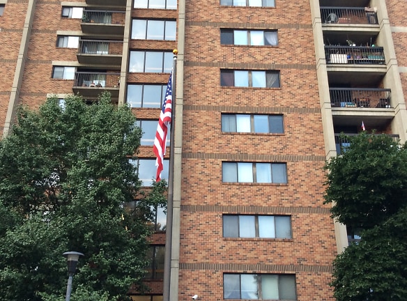 Linden Towers Apartments - Springfield, MA