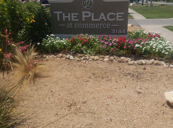 The Place At Commerce Apartments - San Antonio, TX