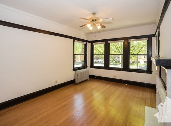 3501 N Greenview Ave unit 1W - Chicago, IL