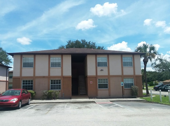 PEBBLE CREEK Apartments - Kissimmee, FL
