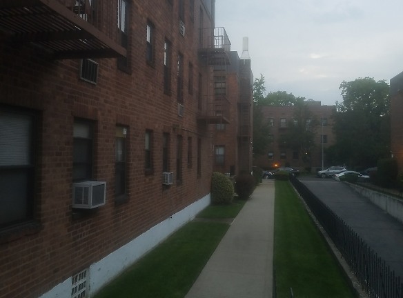 Rocky Hill Terrace Apartments - Bayside, NY