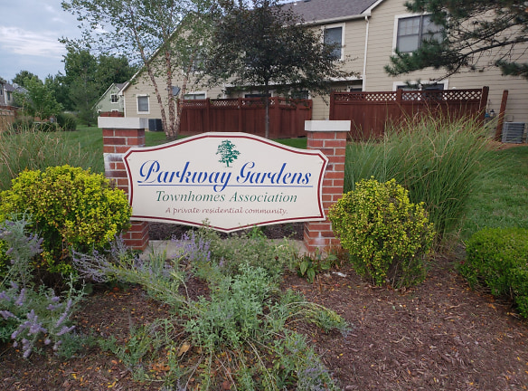 Parkway Gardens Apartments - Lawrence, KS