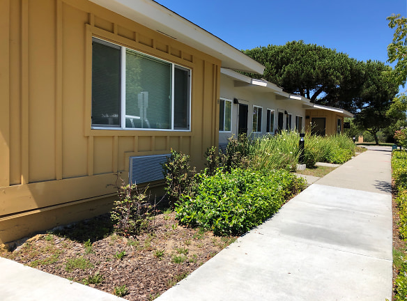 Garfield Park Village Apartments - Santa Cruz, CA