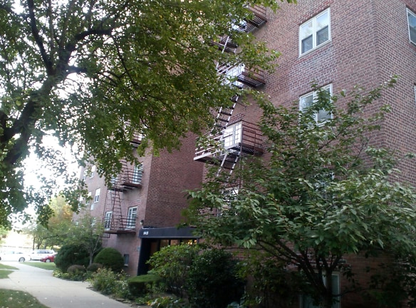Mainstay Coop Apartments - Flushing, NY