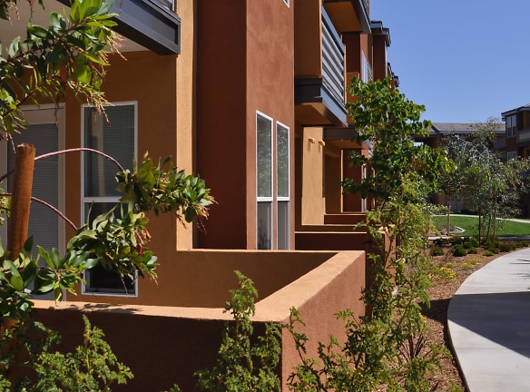LuxLiv Apartments - Riverside, CA