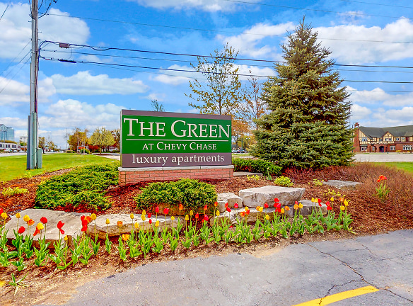 The Green At Chevy Chase - Buffalo Grove, IL