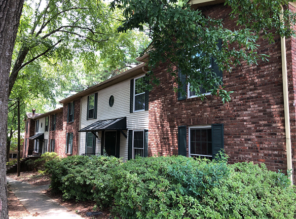Charleston Square Condominiums Apartments - Atlanta, GA