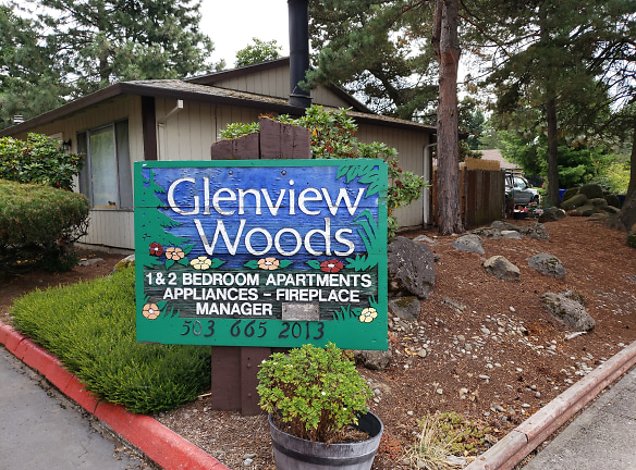Glenview Woods Apartments - Portland, OR