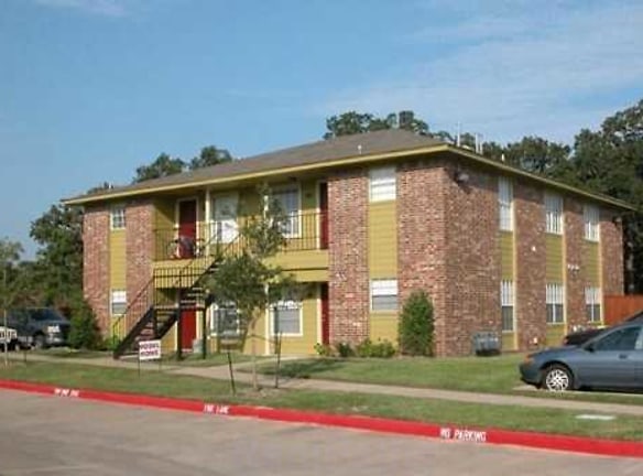 Southwood Place Apartments - College Station, TX