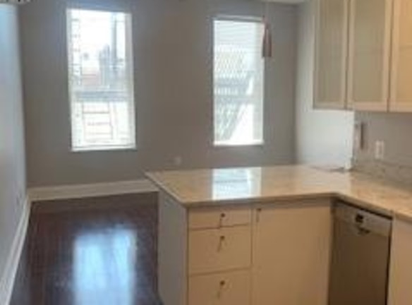 1025 Cathedral St #1R - Baltimore, MD