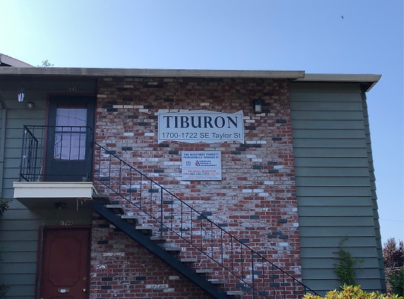 The Tiburon Apartments - Portland, OR