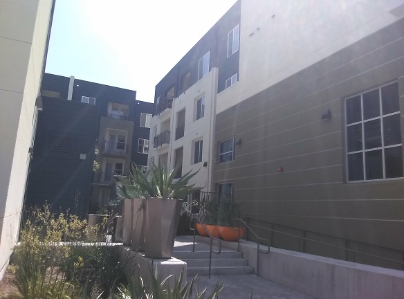 Linq Newbury Park Apartments - San Jose, CA