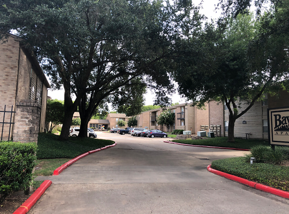 Bayou Bend Apartments - Rosenberg, TX