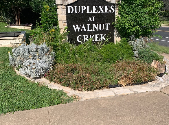Duplexes At Walnut Creek Apartments - Austin, TX