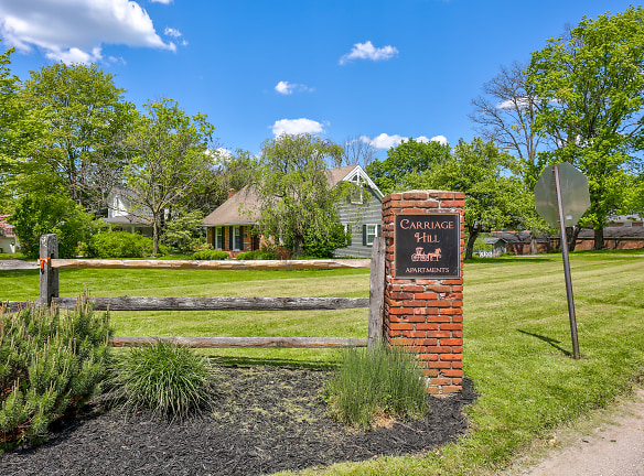 Carriage Hill Apartments - Chagrin Falls, OH