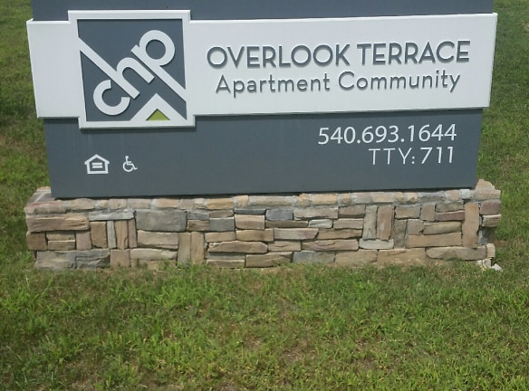 Overlook Terrace Apartments - Fredericksburg, VA