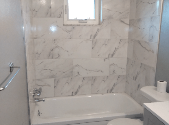 1026 Woodland Ave unit 1 - Toledo, OH