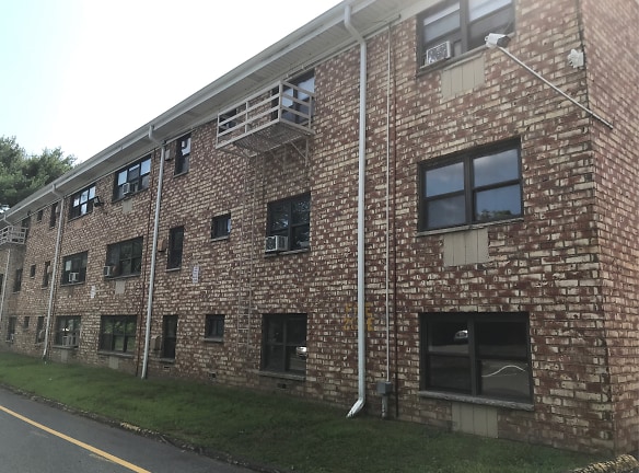 Meadow Lane Apartments - Spring Valley, NY
