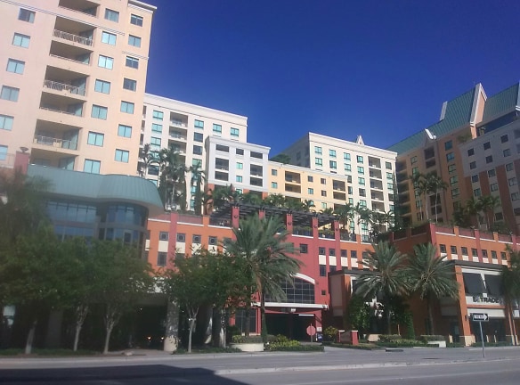 The Waverly At Las Olas Apartments - Fort Lauderdale, FL