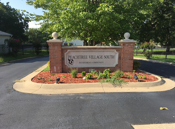 Peachtree Village Of Fort Smith Apartments - Fort Smith, AR