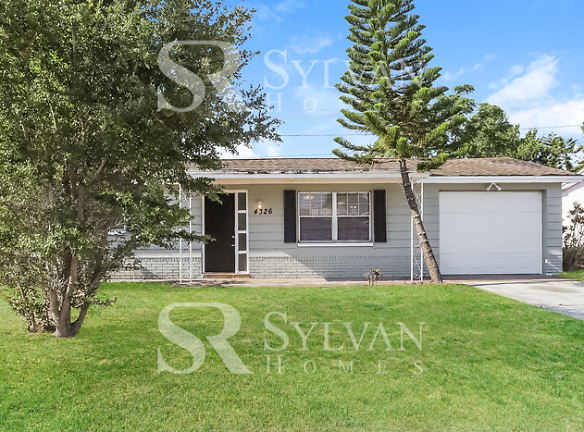 4326 Beacon Square Dr - Holiday, FL