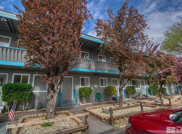 510 Country Village Dr #12 - Carson City, NV