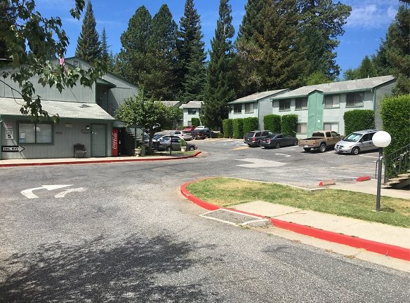 Crown Point Apartments - Grass Valley, CA