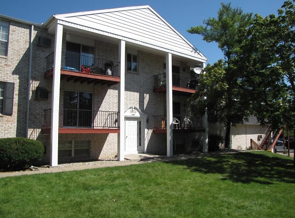 Riverview Apartments - Rossford, OH