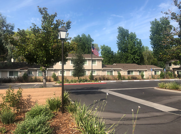 Millbrook Park Apts Apartments - Fresno, CA