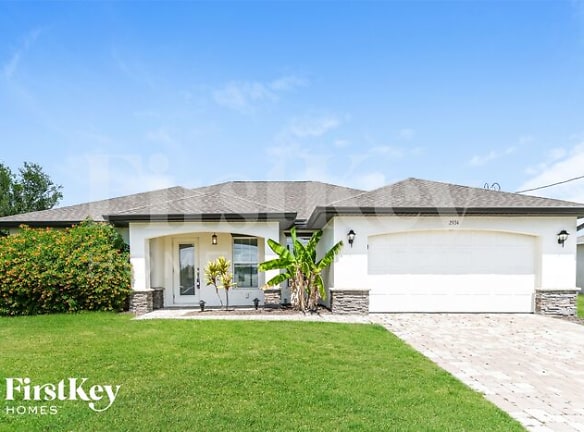 2934 NW 3rd Pl - Cape Coral, FL