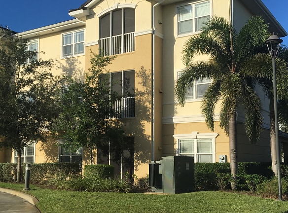 Addington Place Of Stuart Apartments - Stuart, FL