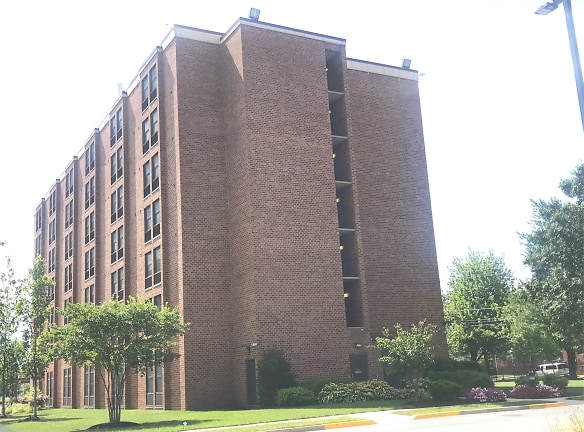 Spellman House Apartments - College Park, MD